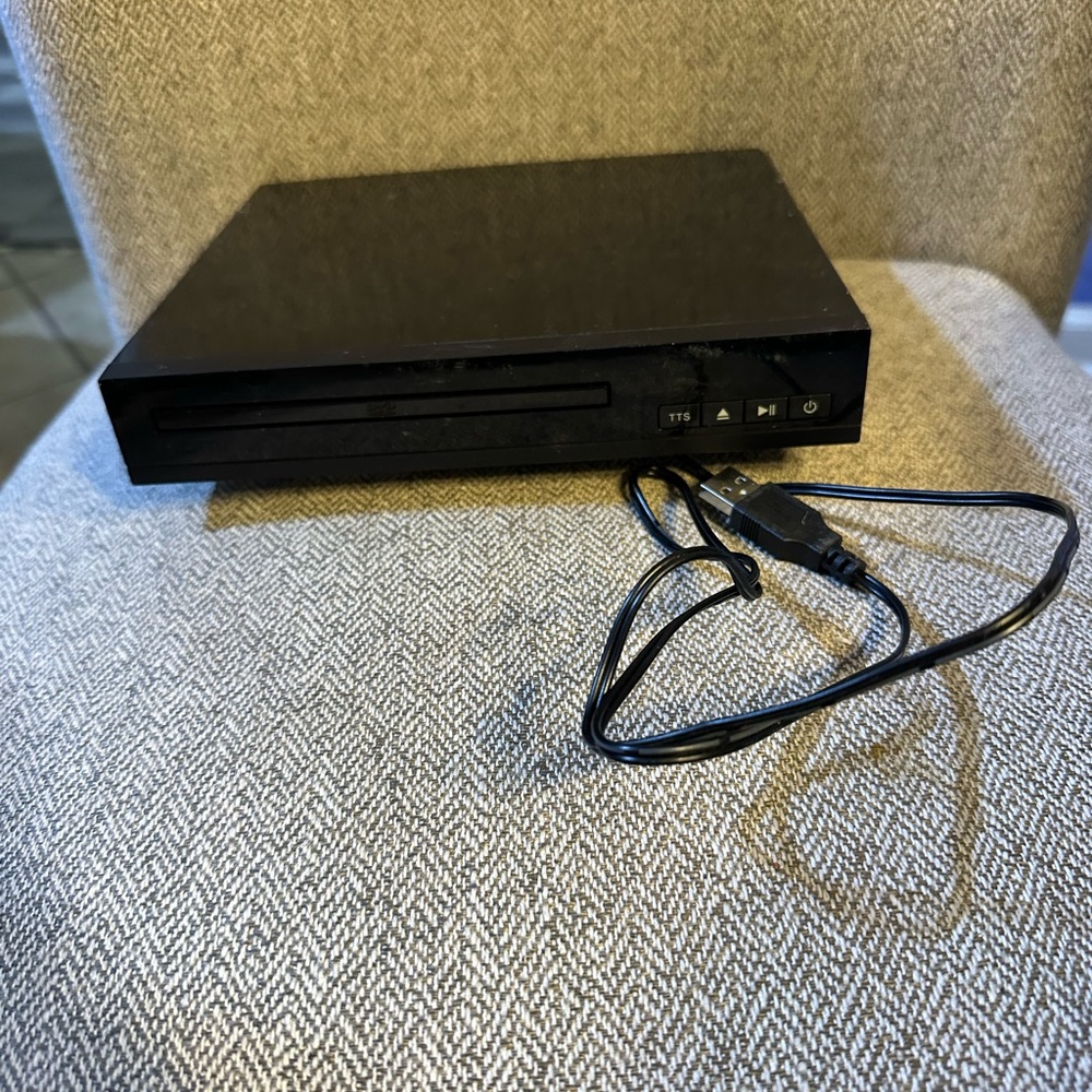 ONN HDMI DVD Player w/TTS Model 100008761 No Remote, Tested And Works USB